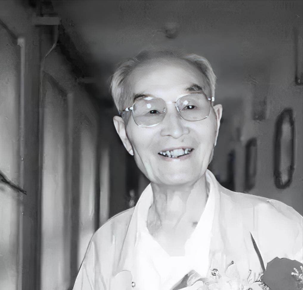 1987年，退伍老兵赵保群在家午休，政府人员却找上门，对他说：“别睡了，国防部长
