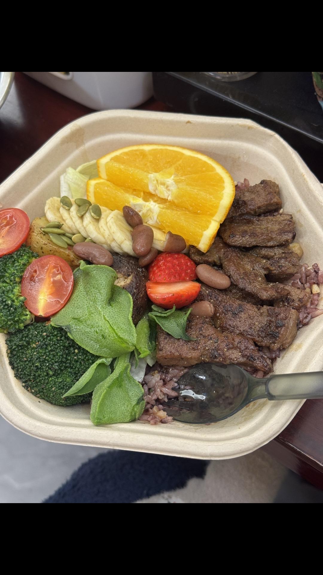 你一句好胖 我把耳朵捂起来吃饭