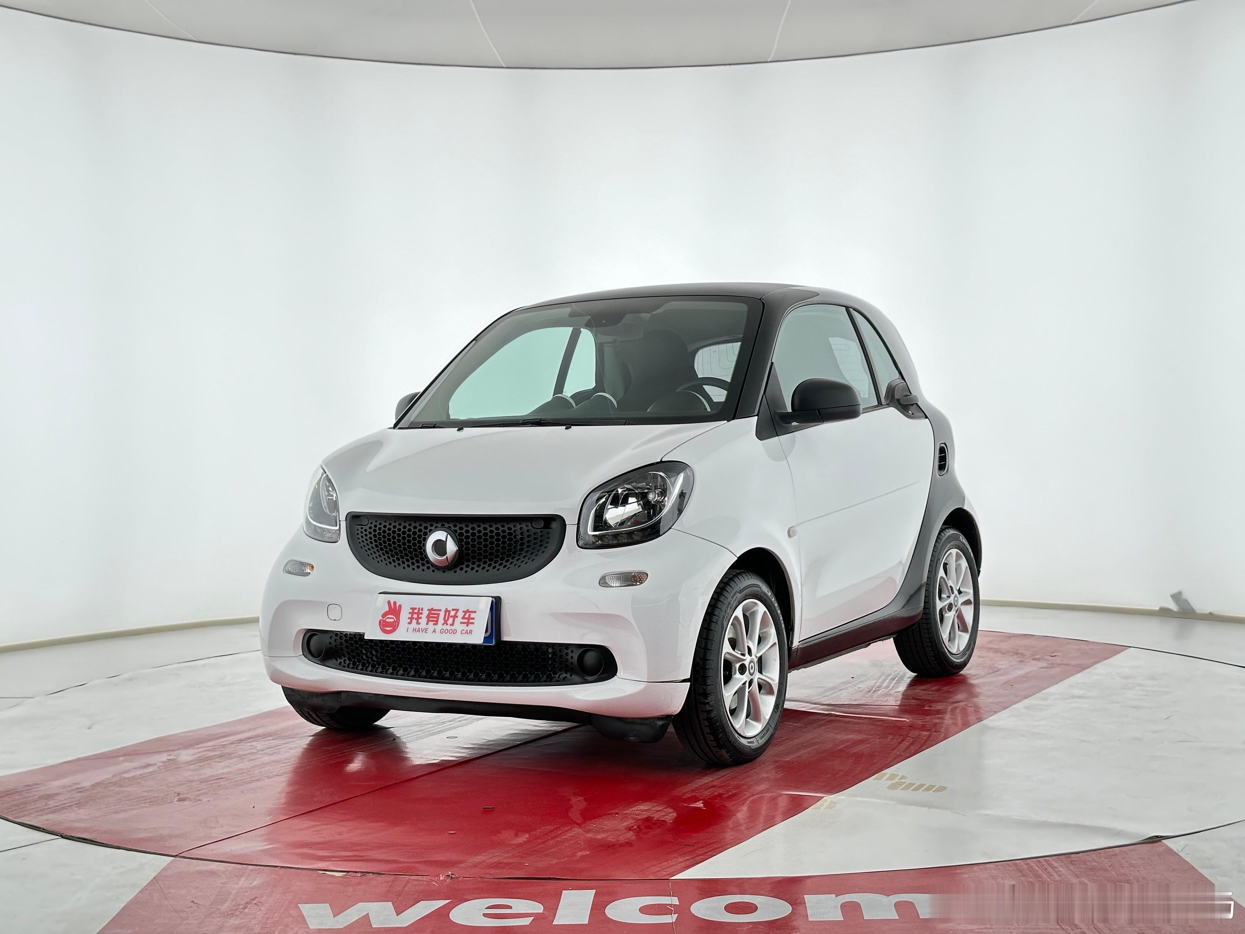 最新到店：3.X万smart fortwo 2015款 1.0L 硬顶灵动版20