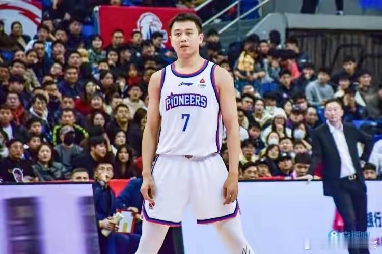 CBA常规赛，天津在客场以112-98击败四川。本场比赛，李荣培出战32分钟，投