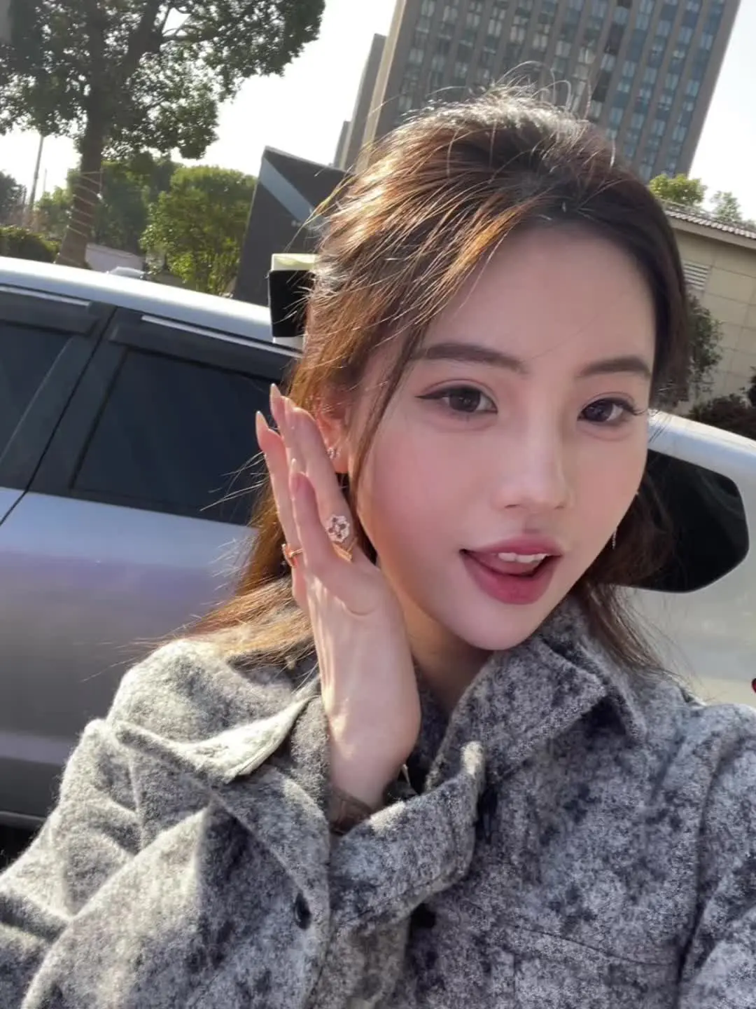 感觉现在原相机比美颜相机好看
