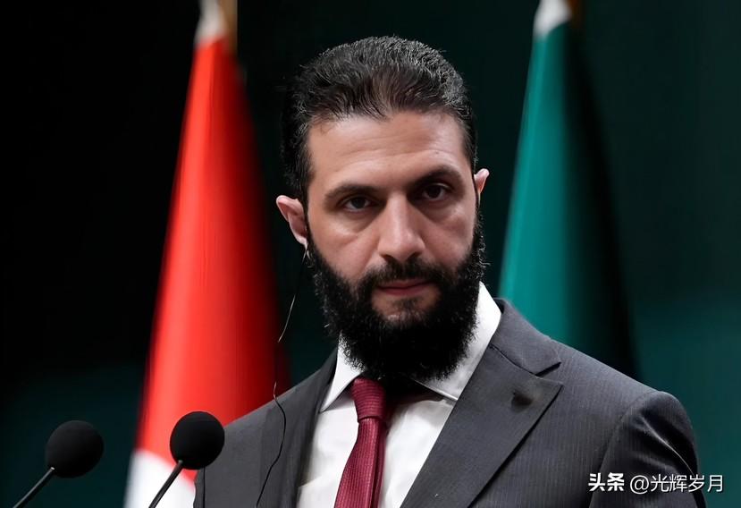 叙利亚总统艾哈迈德·沙拉直言，伊朗的核策略，成为当下中东动荡的核心根源。
这番话