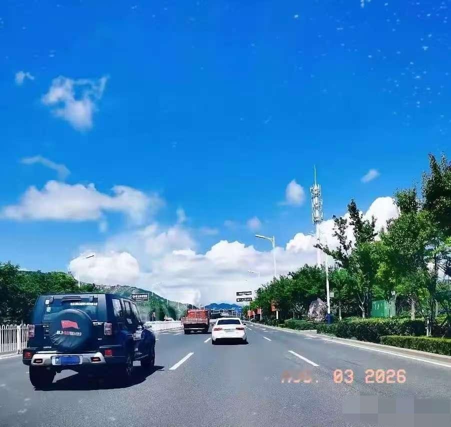 提前通知一下，
大家好有个心理准备。
明天8月4号，就正式进入中伏第十一天了，而