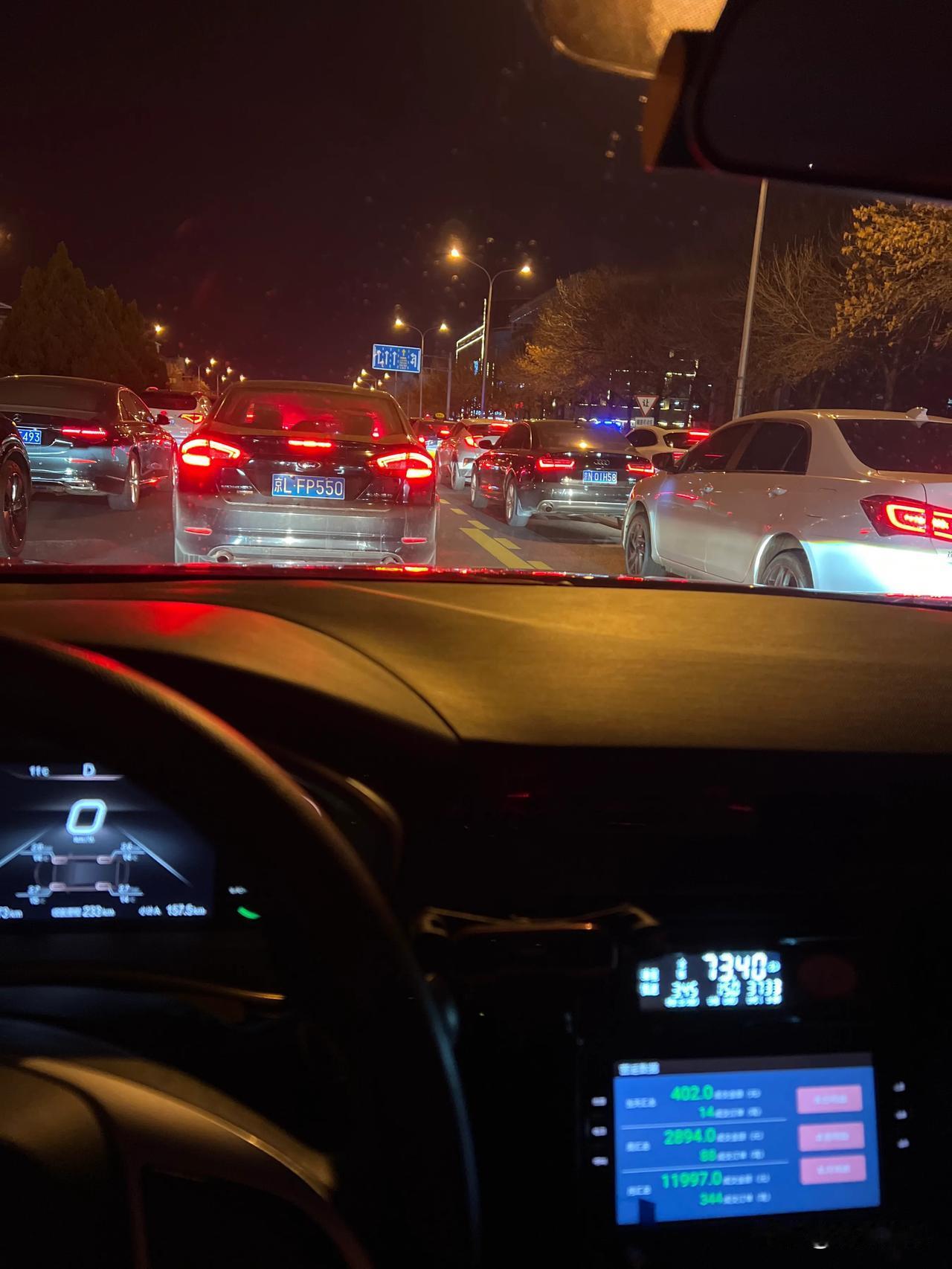 周五的晚高峰太堵了🙁😓