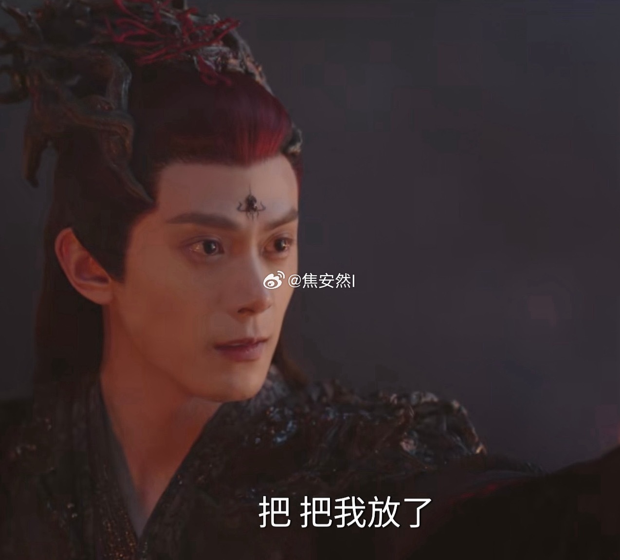 鉴氵归鉴氵，庆杰升咖还是必然的同一个演员，他就可以给拍成图③那样 