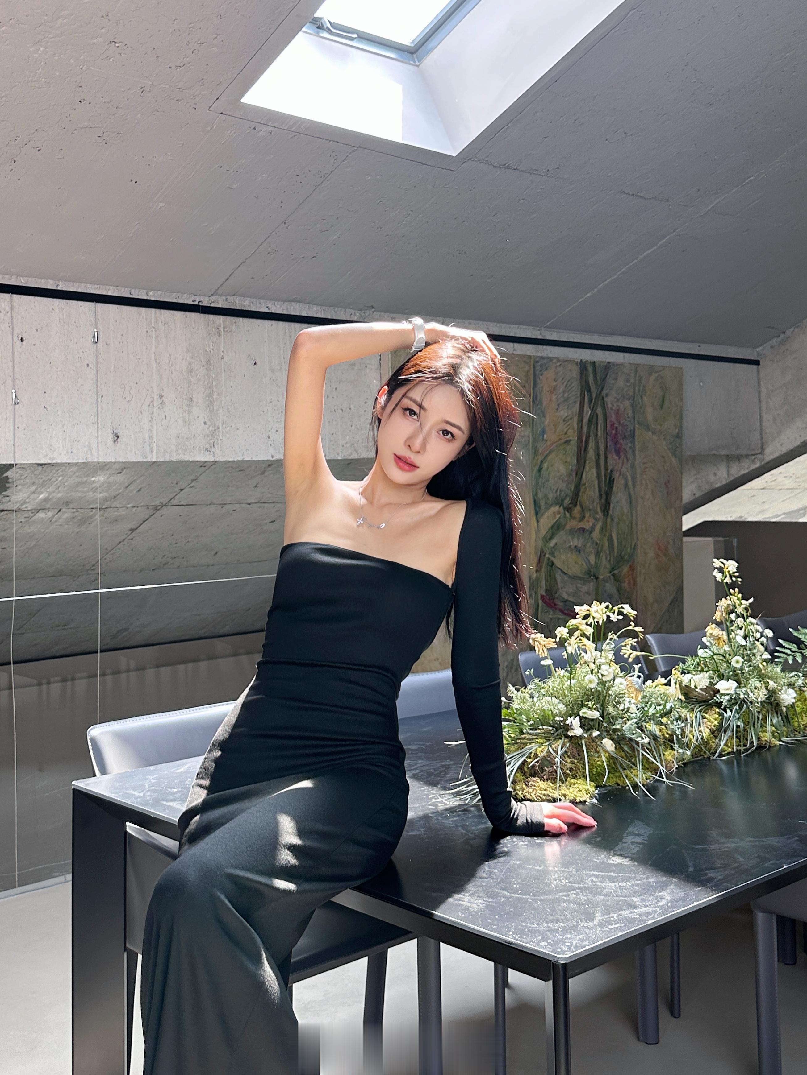 自己手动设计了款衣服挺不错哈 ​​​