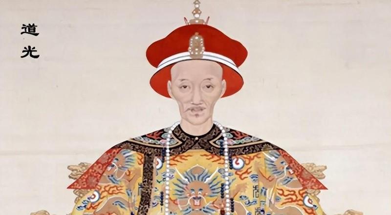 1850年，道光皇帝驾崩，在王公贵族的见证下，内务大臣文庆将“正大光明”牌匾后的