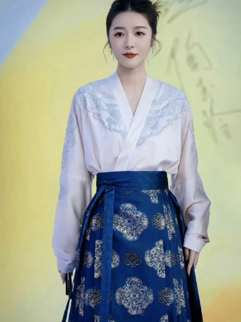徐娇回应标价1850元马面裙面料争议自己国家的奢侈品真的不是一般人能消费的起的，