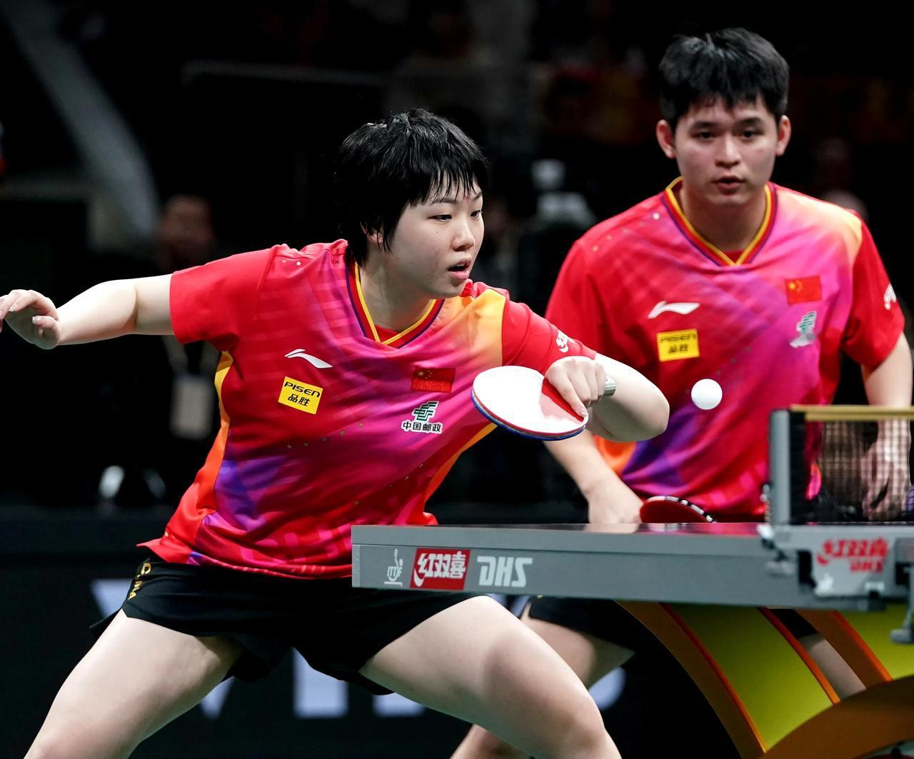 林诗栋/蒯曼🇨🇳3-0加多斯/波尔卡诺娃🇦🇹
比分：11-2，11-3，