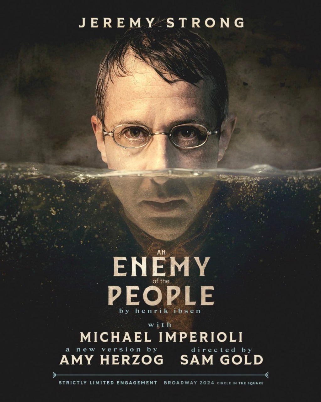 突然看到一部杰瑞米·斯特朗主演的《An Enemy of the People》
