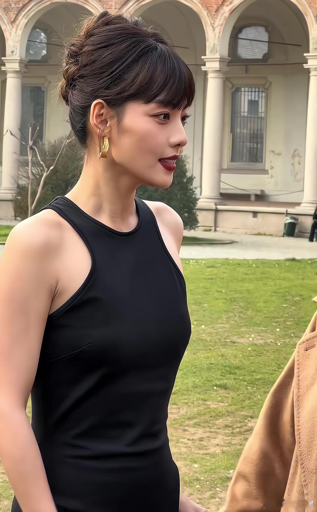 #张嘉倪解封#时隔一年之久，终于等到你回归了！当初你的无知行为，也付出了应有的代