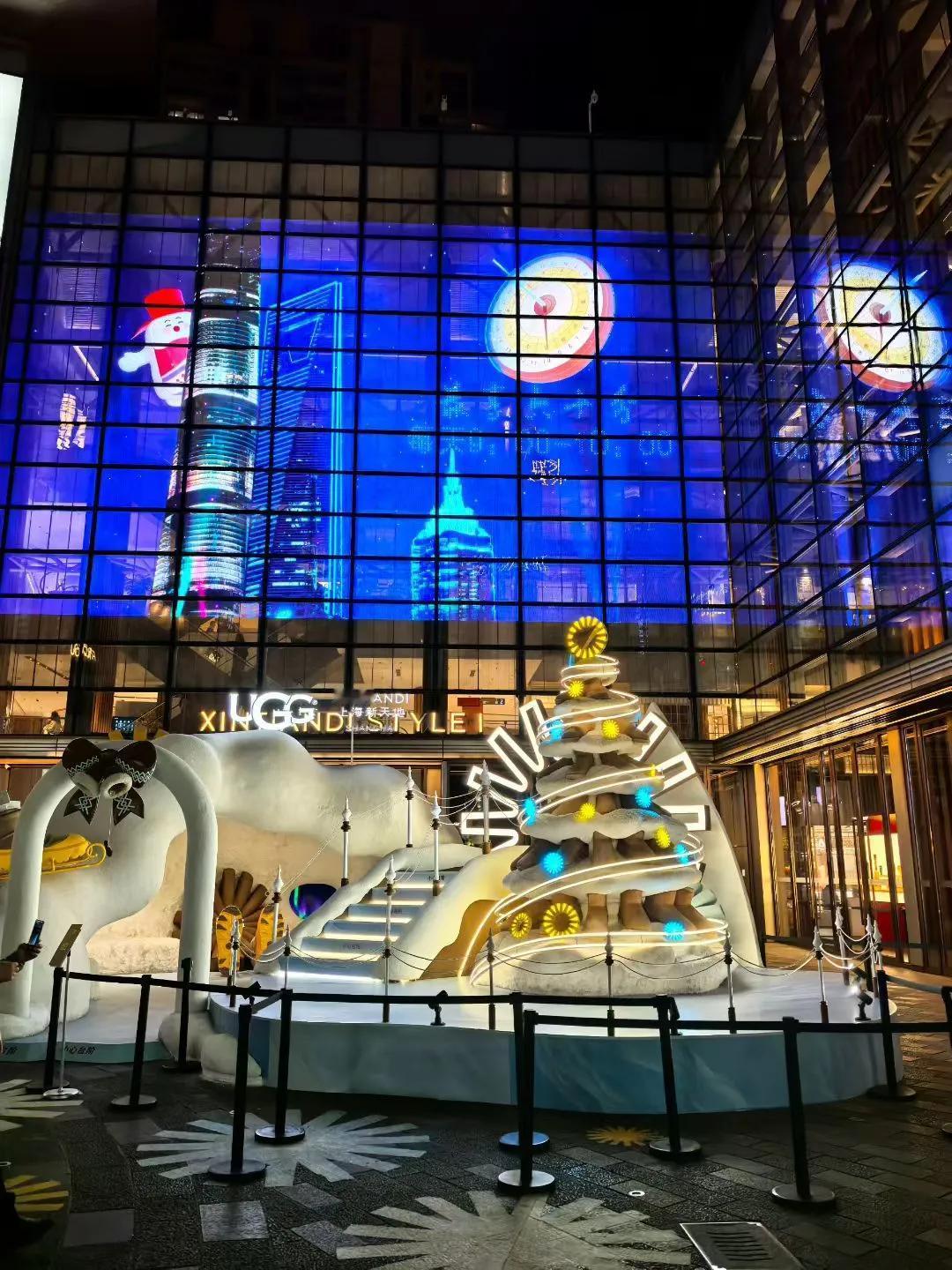 上海一大会址，新天地。
感谢伟大的中国共产党领导我们继续前行！