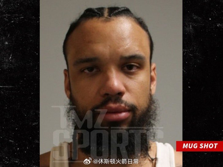 据TMZ报道，狄龙-布鲁克斯因在斯科茨代尔酒后驾车被捕。 