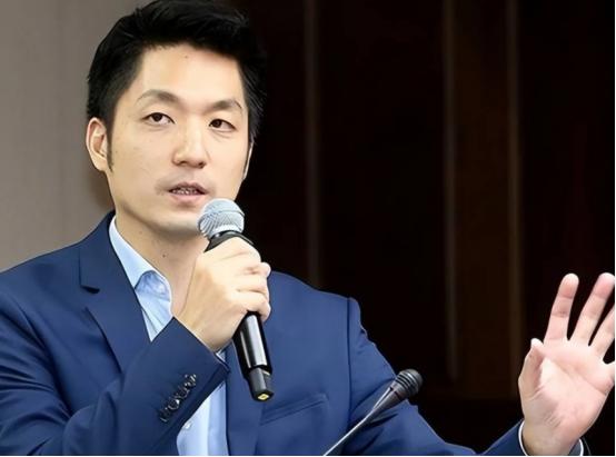 如果赖清德罢免或撤销蒋万安的台北市长的职务，那么蒋万安或能成为当今台湾的民族英雄