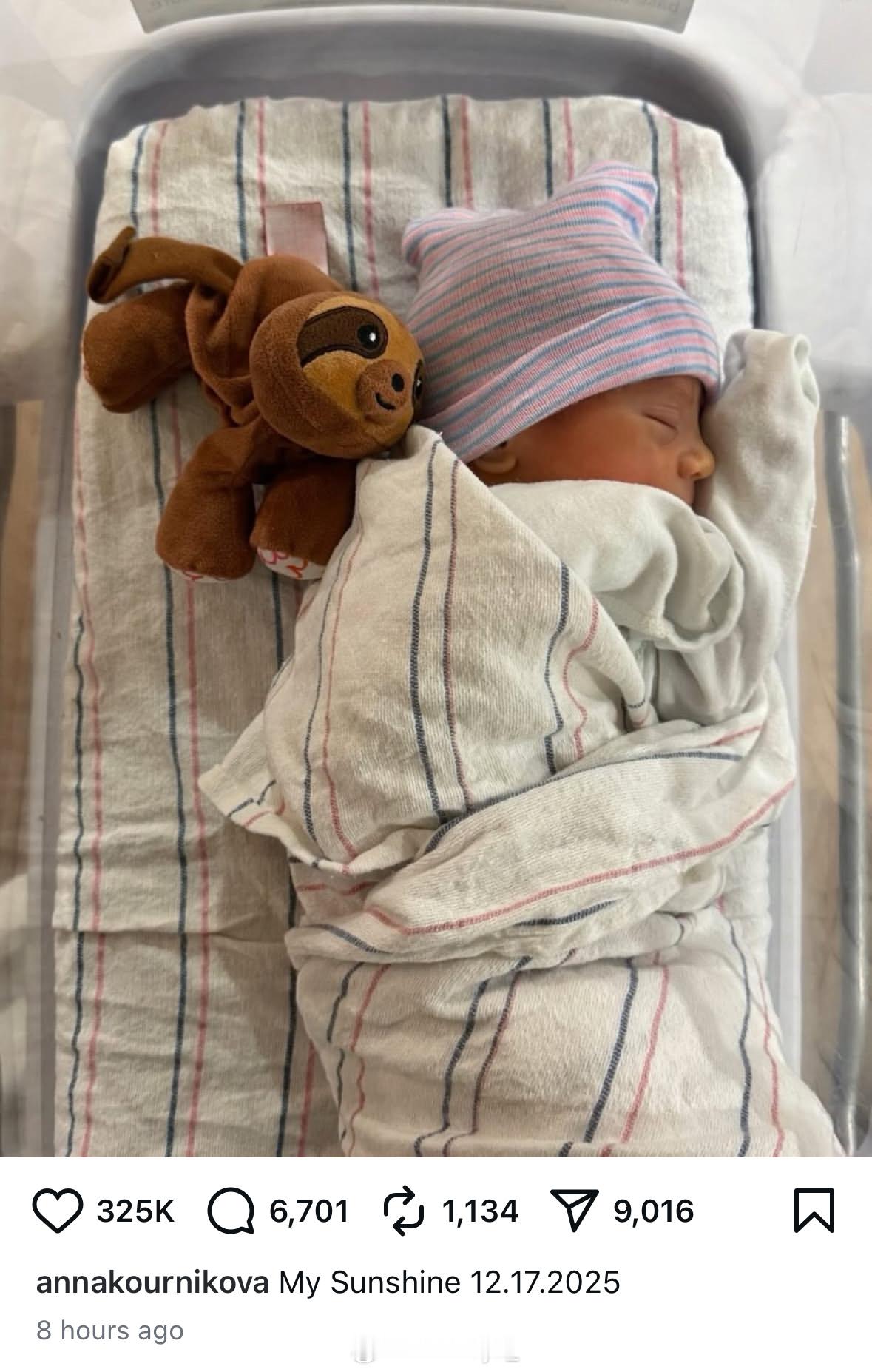 啊，库娃和安立奎迎来了第四个孩子，我姐终于决定步入婚姻殿堂。大家都要这样开心下去