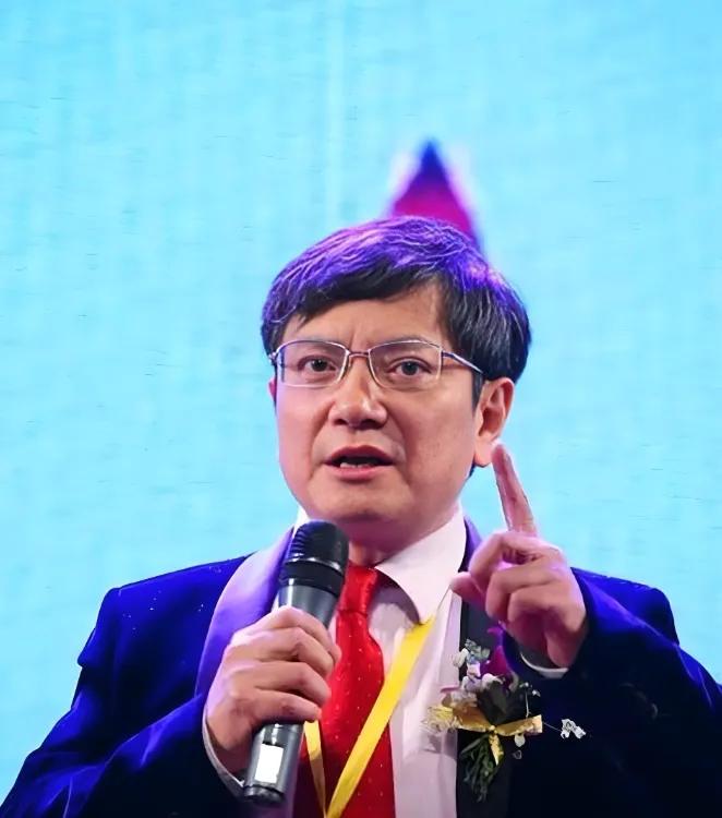 教育部出手了！将英语“踢出”高考，取消其主科地位？教育部回应一针见血！不曾想，螳