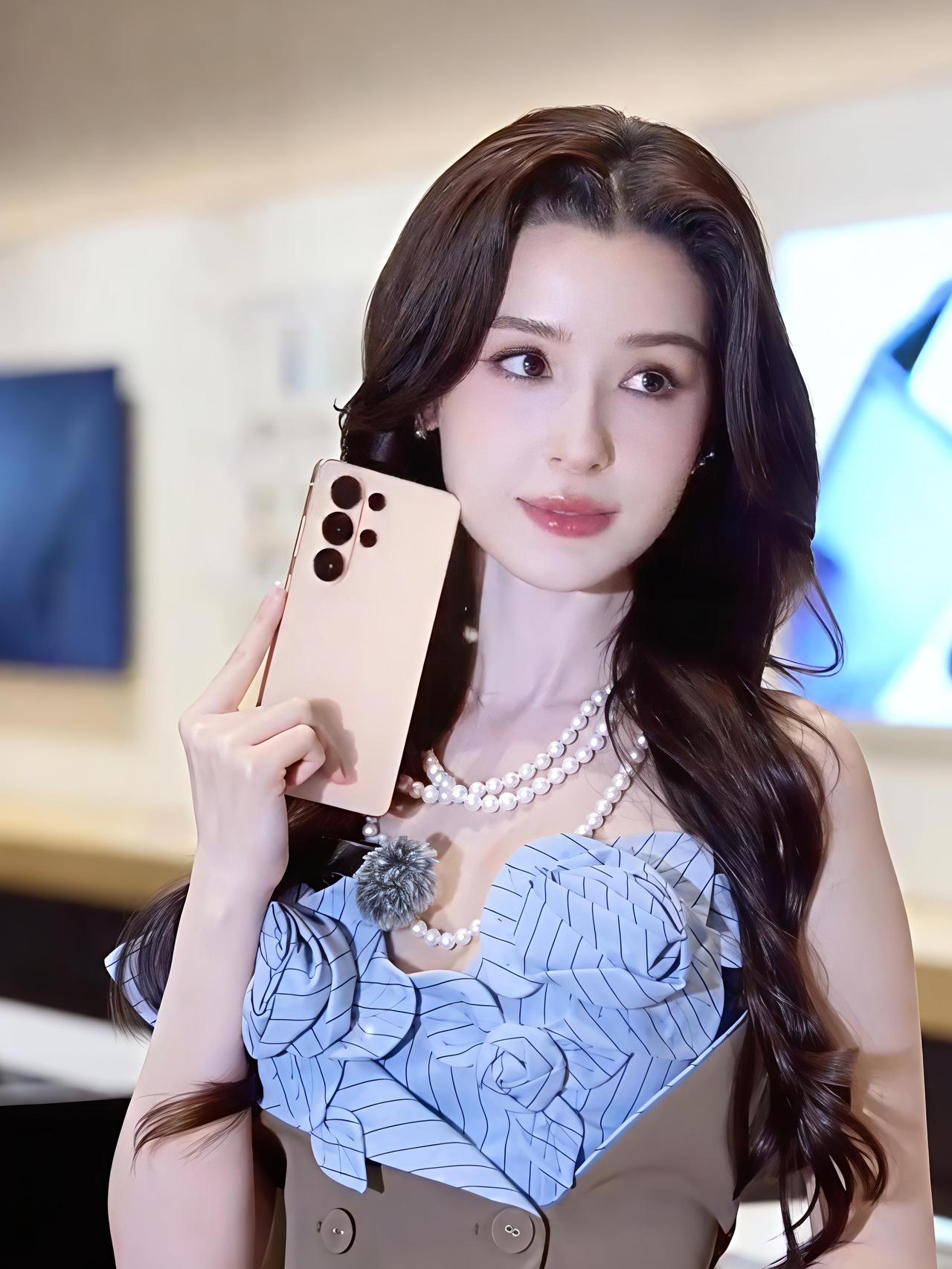 我发现身边已经很少有人用三星手机了，就算有也基本都是男生在用，女生倒是少见，三星