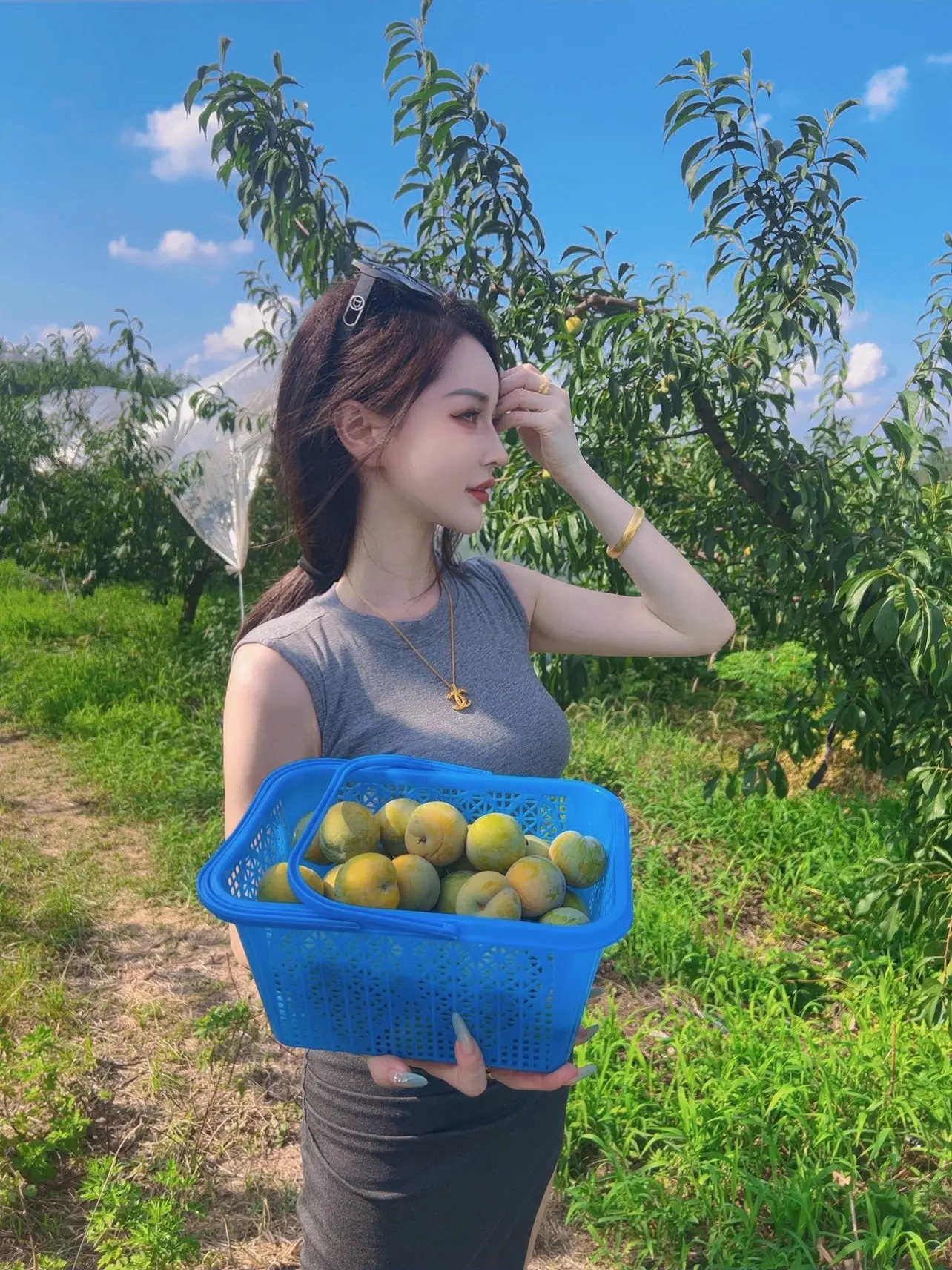 灵魂丑陋的人，就总想找个地方渲泄乱喷，刷到你的视频不单不点赞，还要跑到...