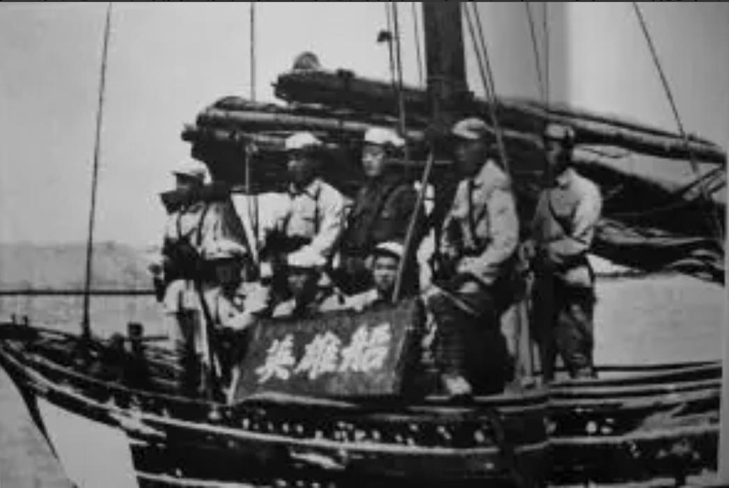 1952年，南日岛失守，我军损失1300多人，毛主席听了以后，气道：“前有金门岛
