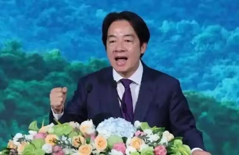 就在刚刚，

台"外事部门"又整活了。

7月1号悄悄发了个新规定，名字叫"鼓励