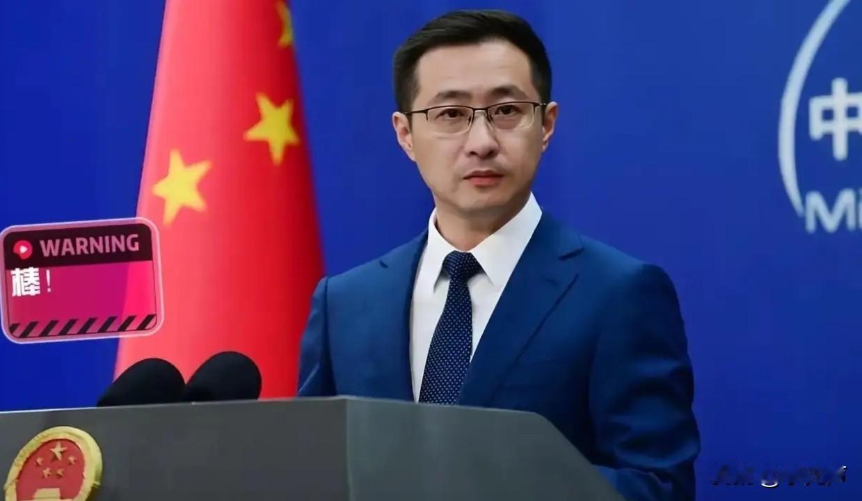 俄乌冲突持续这么久，万幸中国在俄乌冲突里始终坚守中立，没向任何一方提供军援，美国