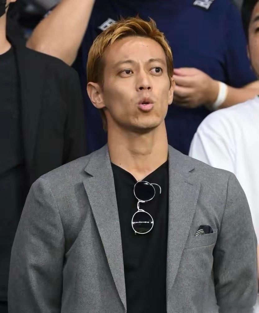 本田圭佑：中韩国家队若邀我执教，我愿意接日本足坛传奇本田圭佑连续三届世界杯取得进