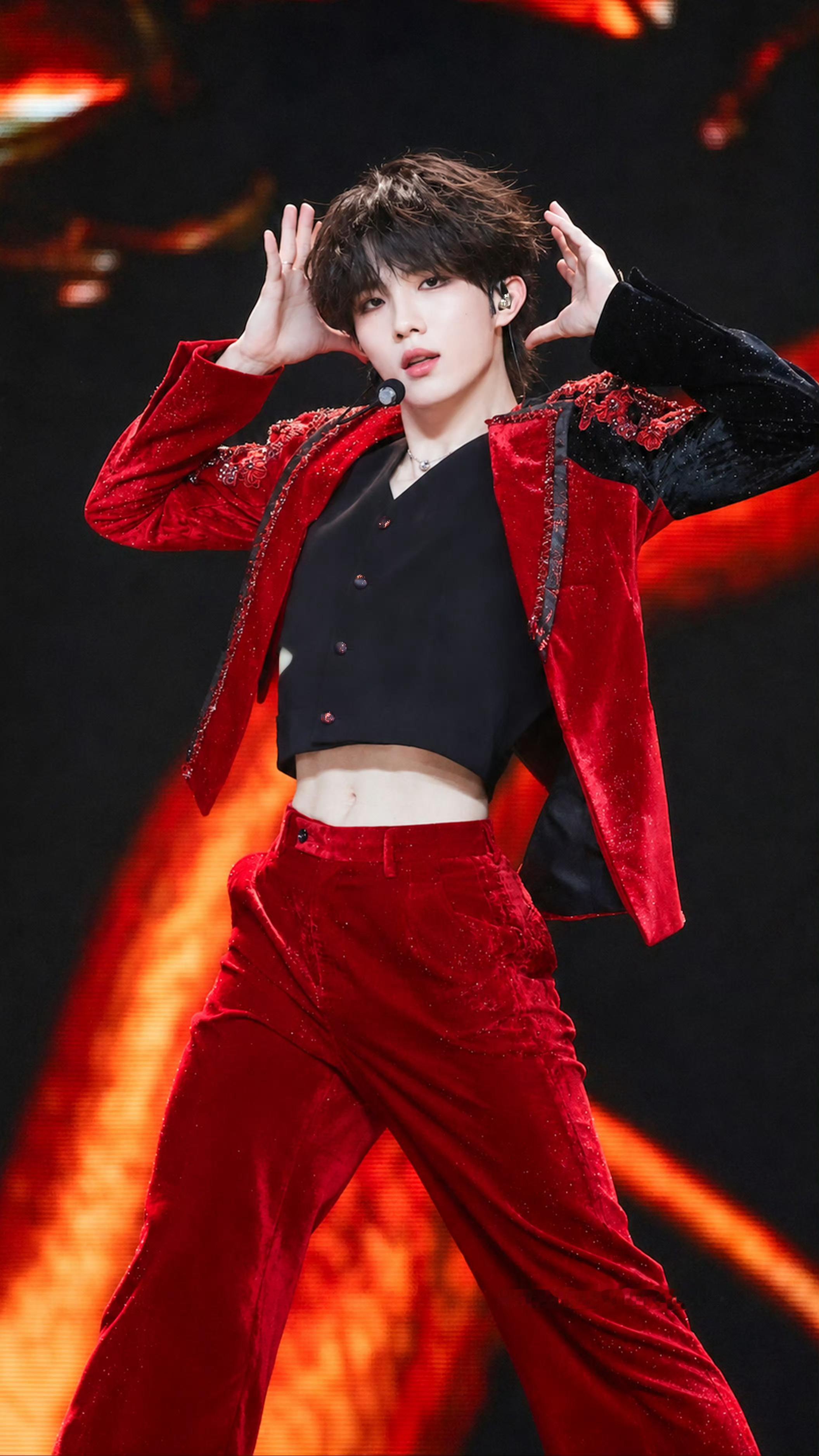 我去这张图绝了，太美了，天神下凡了我滴乖乖🥵🥵🥵 