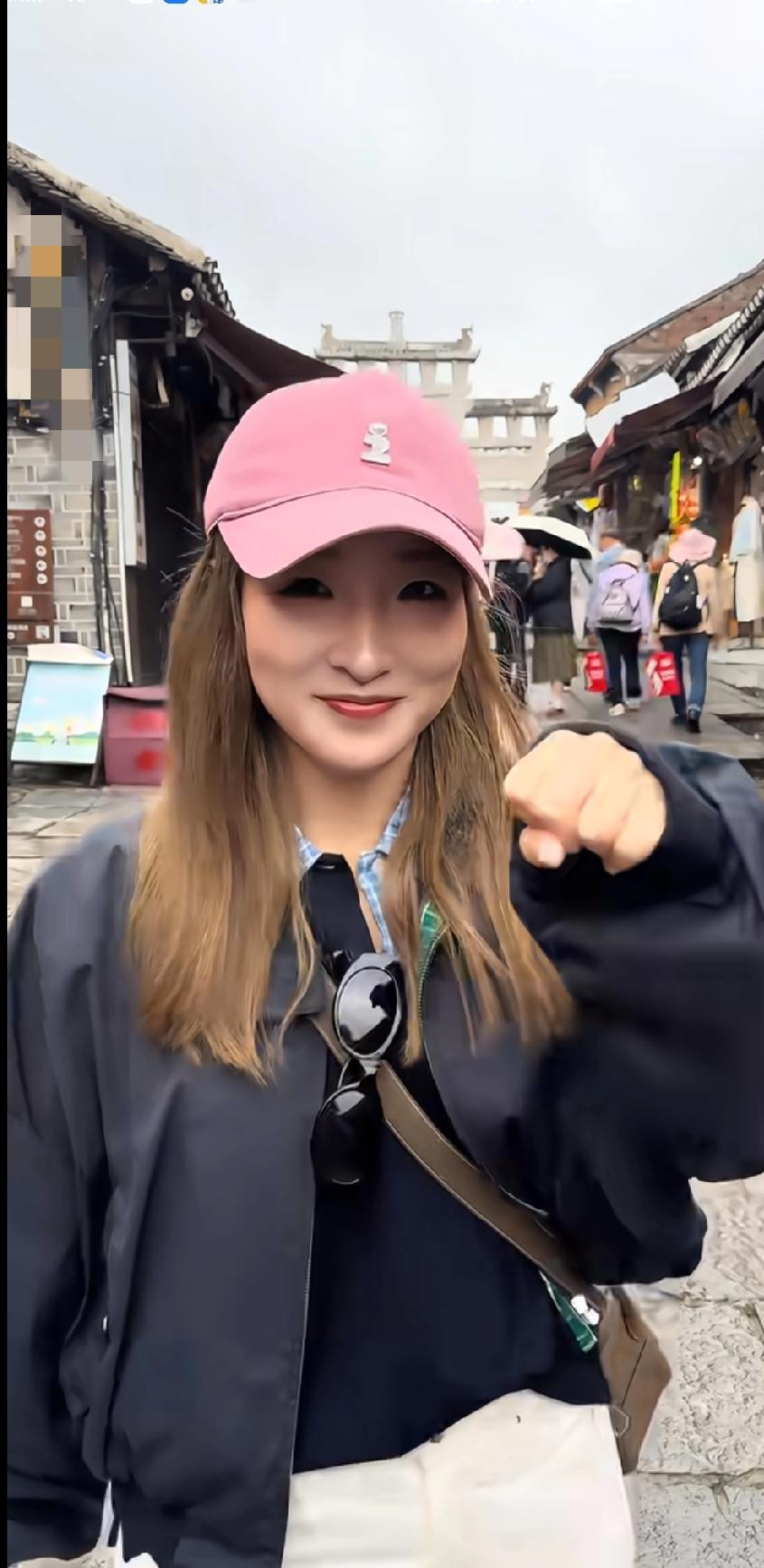 刷到刘诗雯，被狠狠惊艳到！
 
谁懂啊！刷到刘诗雯的视频，她对着屏幕一锤下去，画