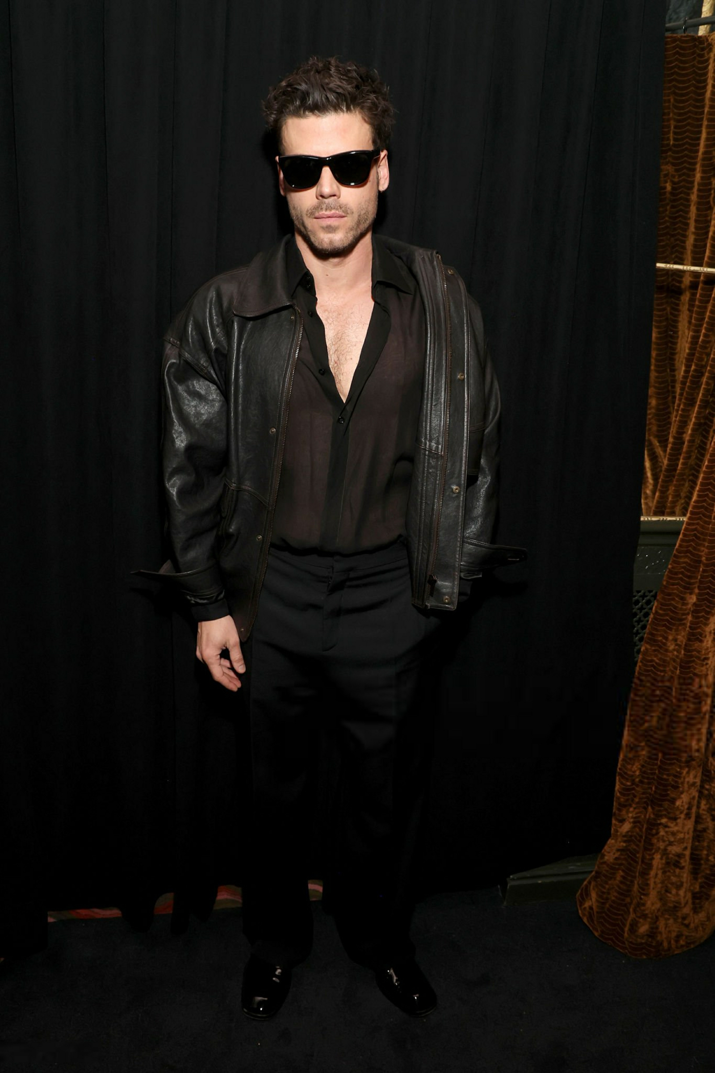 Wow~~巅峰对决男星康纳斯托瑞和弗朗索瓦阿诺德共同现身第68届格莱美庆功派对！