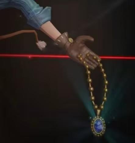 【】我发现鼠猫头上戴的东西和这个模式的夜视仪好像，跳鼠出场动画还偷了蓝宝石项链，