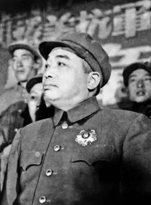 杨尚昆同志曾有一句极为深刻的论断：有些人把彭德怀当成“一介武夫”，是极其肤浅的误
