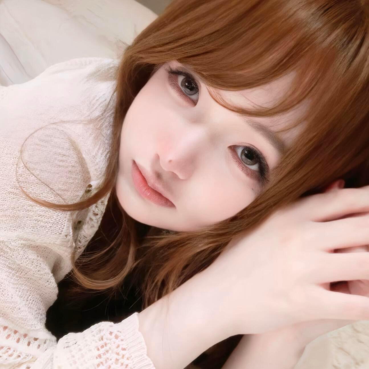 WeChat ｜氛围感女生头像 ​ ​​​