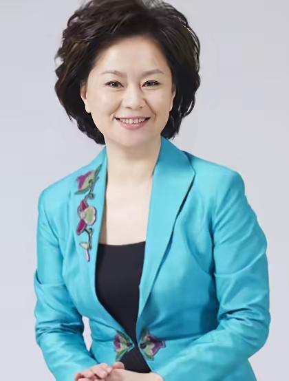 1999年，鞠萍向丈夫提出了离婚，丈夫却提出孩子和钱只能带走一样，鞠萍一听就知道