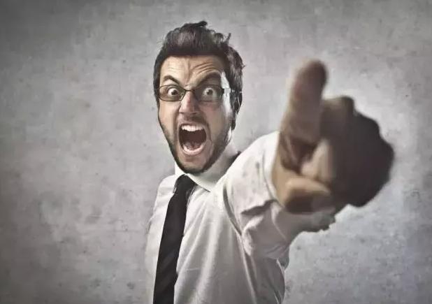 请问一下条友们，你们今天都在休息中吗？有多少条友们在上班忙碌中呢？
可怜的咱们，