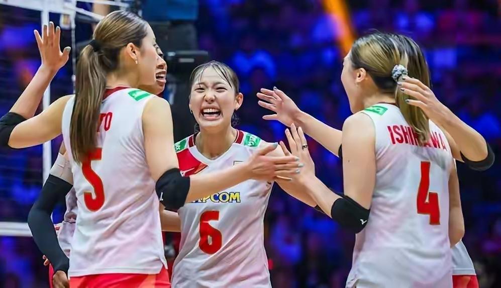 大家发现没，在今晚结束的一场女排亚锦赛，日本女排3-0大胜越南女排，那么日本女排
