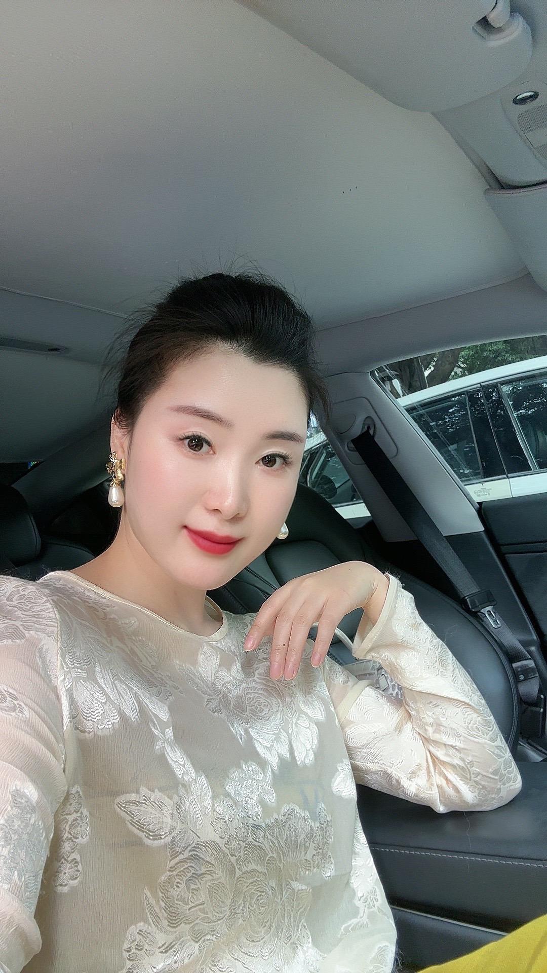 记录今天很充实但心情也很美丽的一天😃前几个视屏重叠的部分记录成一个视...
