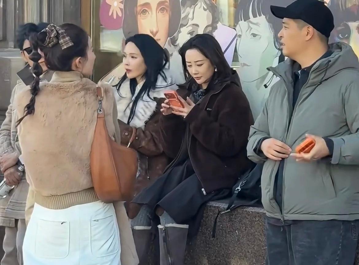 这四对夫妻，和上一季画风差了好多。一样都是春节后开始录制，八对夫妻的状态，时尚度