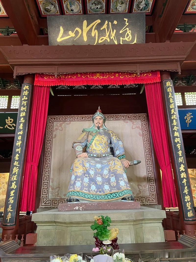 有人骂了几句赵构，没想到触及了另外一些人的神经，“地富反坏右的孝子贤孙”之类的谩