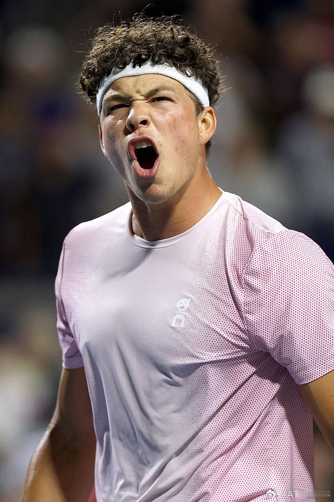 险胜过关！🥵ATP1000 加拿大大师赛第四轮，4号种子谢尔顿决胜盘化解对手发