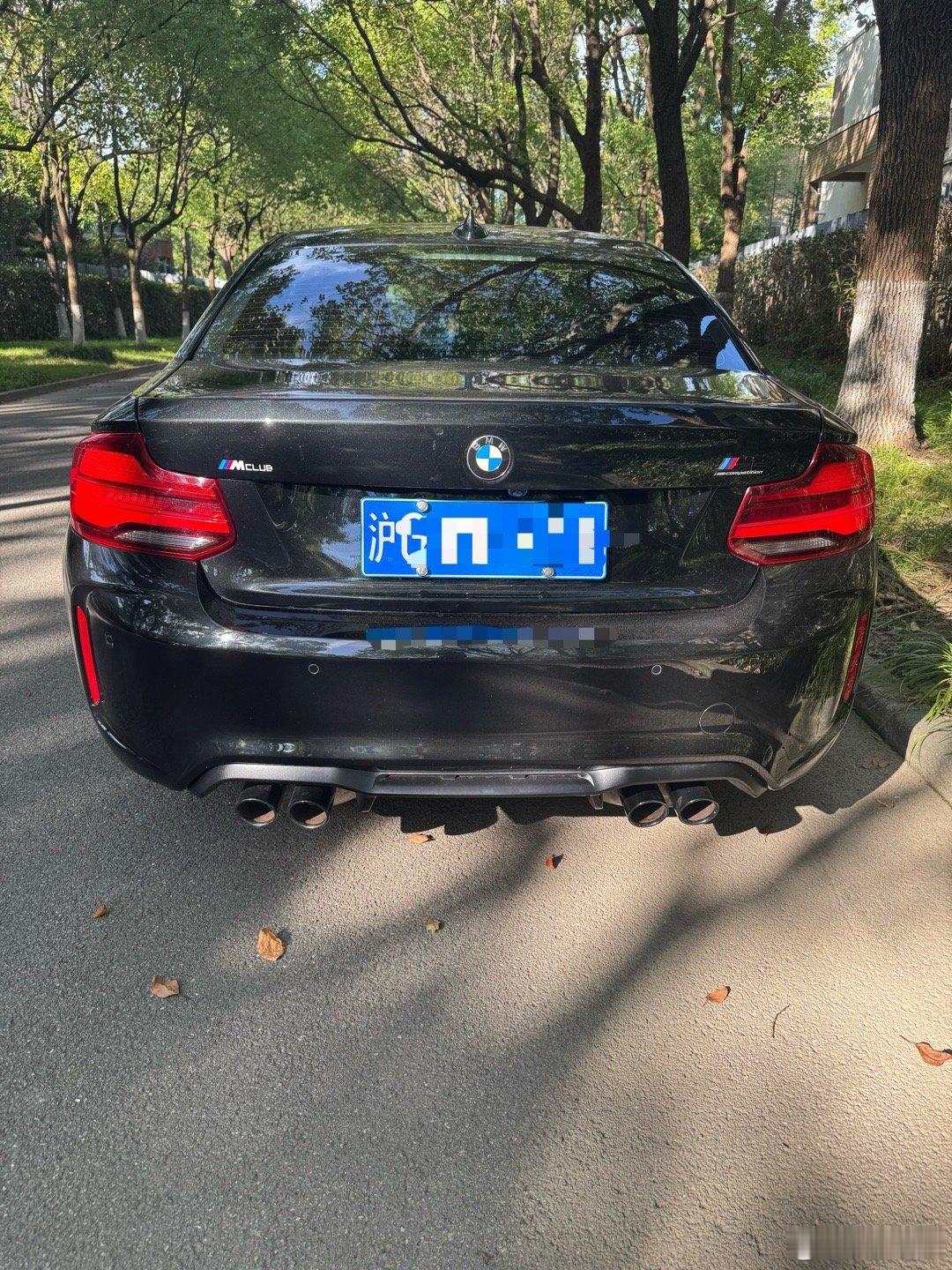 越看越喜欢，这侧面有多少分1M的影子，真香宝马m2雷霆版 ​​​