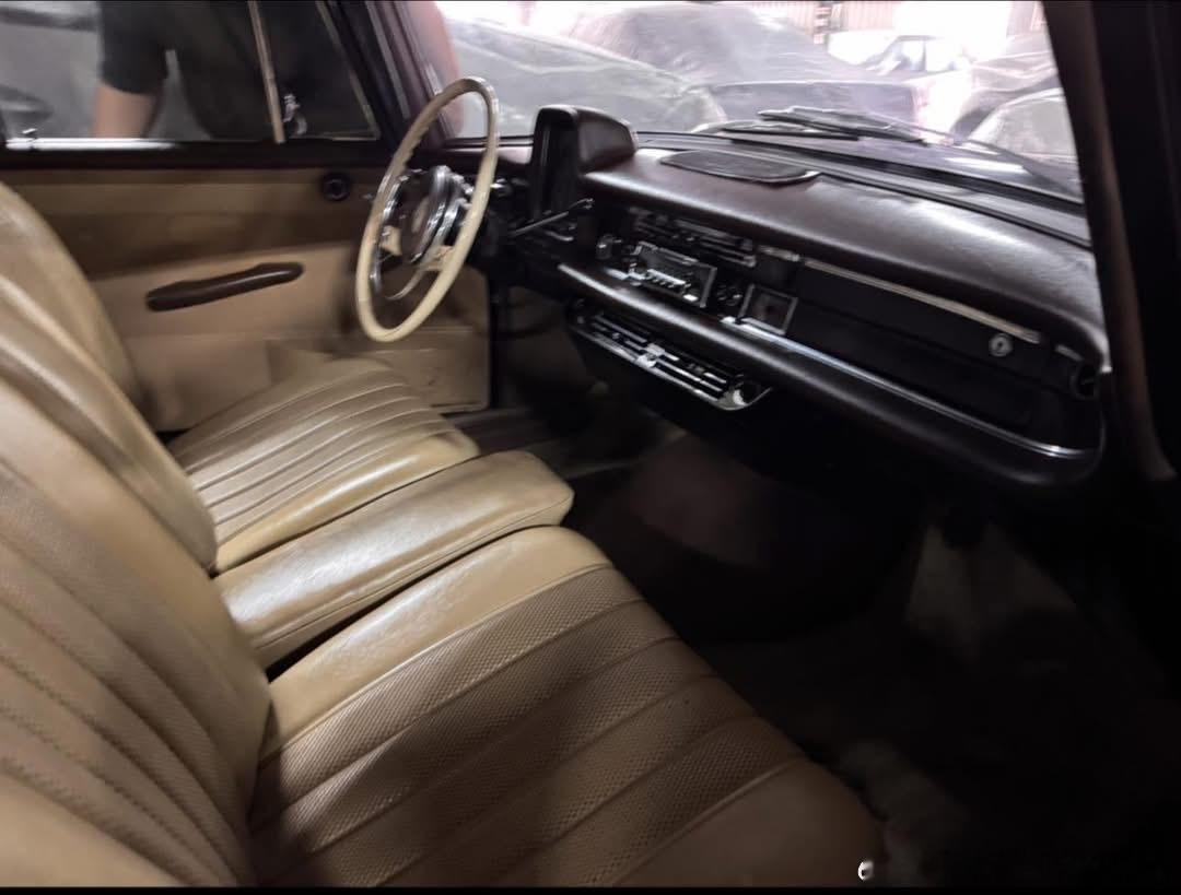 台湾老车 1962年Benz W110 190D 