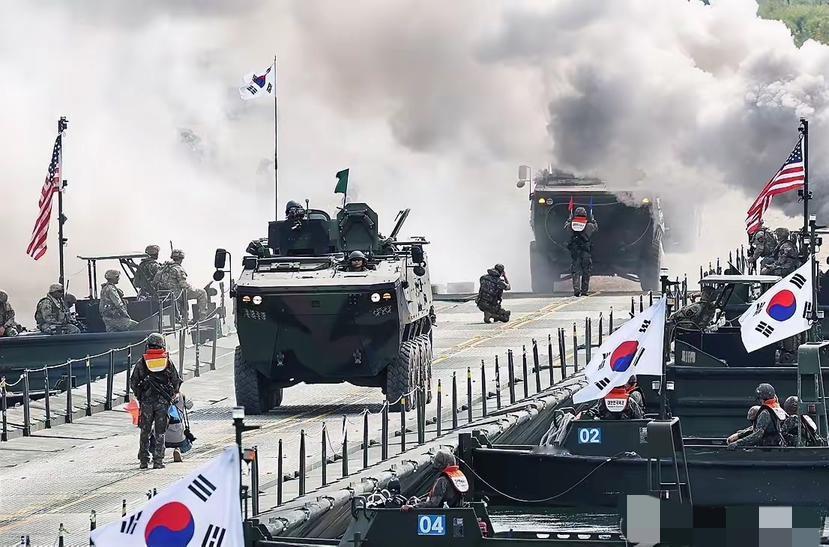 一觉醒来！特朗普又开始敲打韩国了！
当地时间8月16日，特朗普在社交平台发文称，