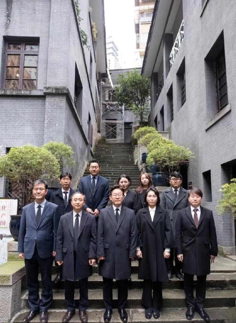 李在明再访临时政府旧址，背后有啥深意？

原来他和夫人早来过中国，还看过重庆的旧