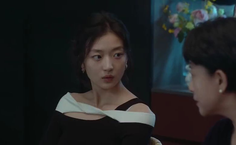 早春晴朗23集下：搞笑！桃桃不想做饭，栾念故意说我来教你未婚夫