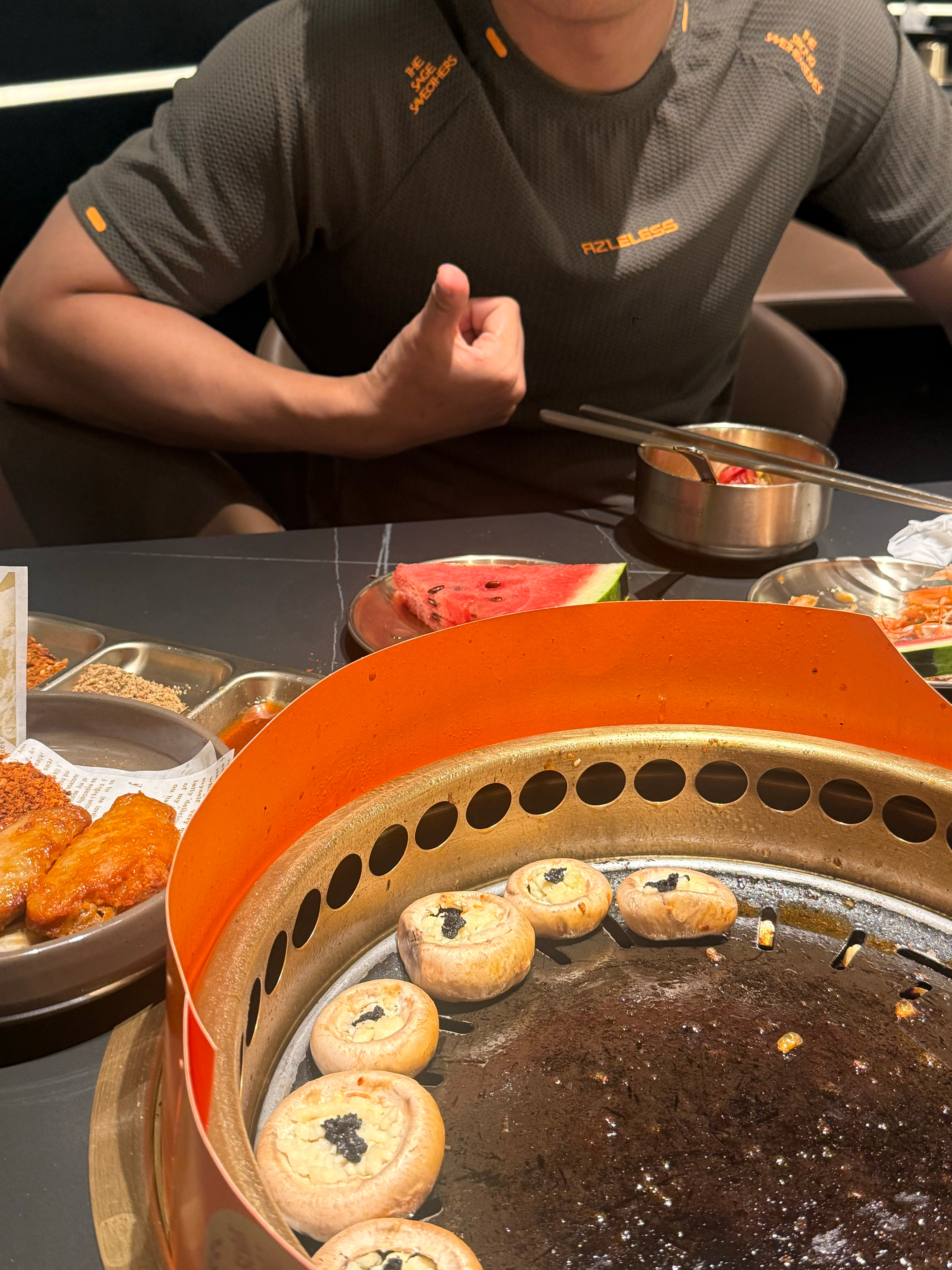 “对象不上班啊天天玩” 