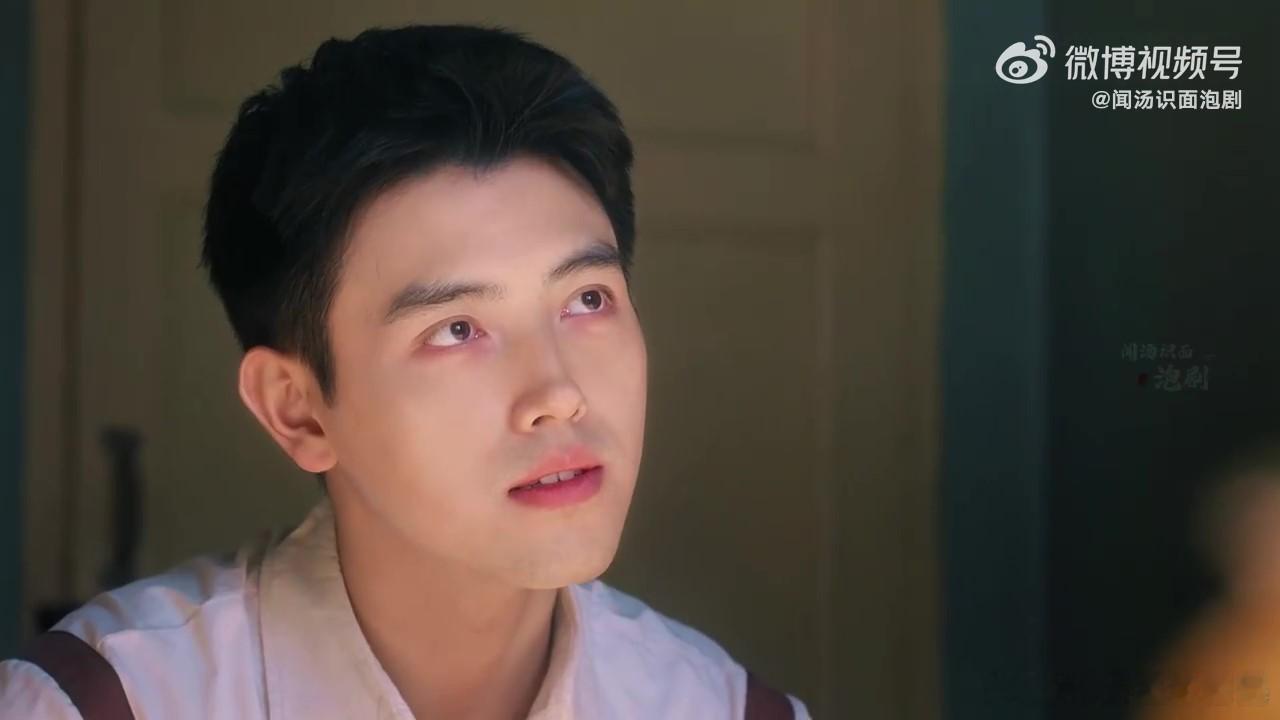 一集救人两集失忆三集嗑晕 《纯真年代的爱情》的剧情节奏太绝了！一集救人，瞬间抓住