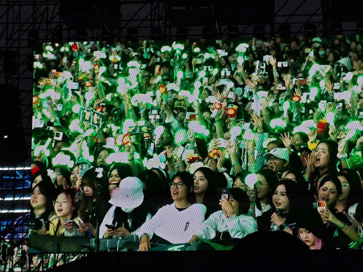 娱乐王源南宁绿海王源太空奇缘绿海 天色暗了下来 绿绿的很安心！！ 