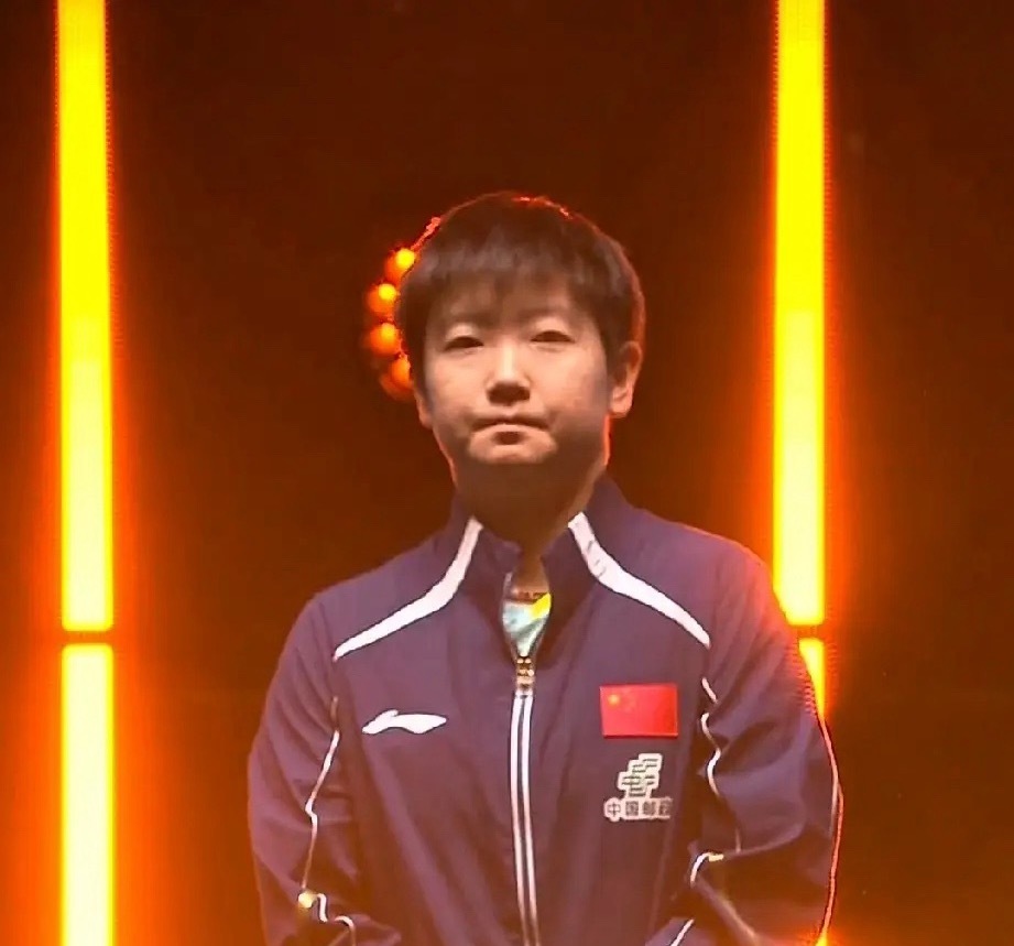 WTT新加坡大满贯，女乒参赛阵容所处的位置分析一、主力队员——孙颖莎、王曼昱以及