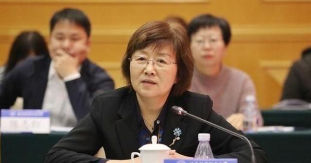 美国 慌了，中国出了一位比导弹还可怕的女人！这位来自中国的女性科研人员，打破了西