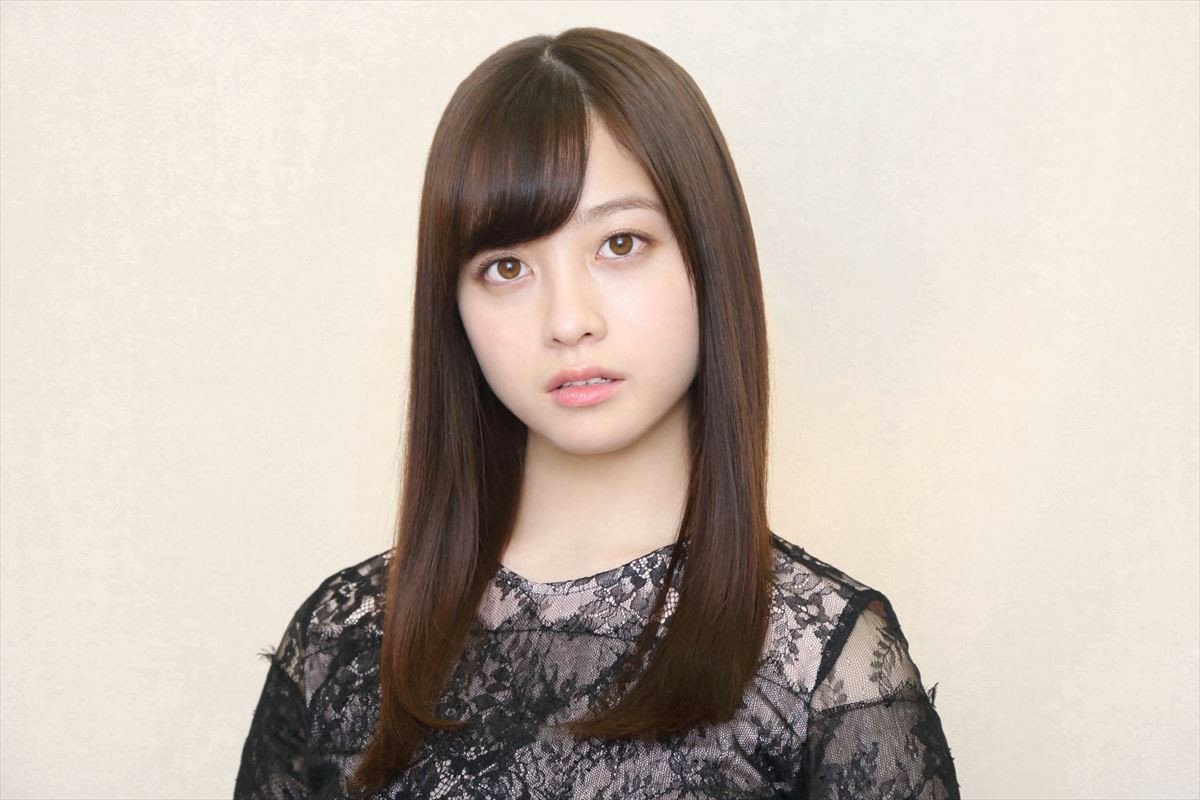 日娱新闻桥本环奈 杉咲花＆橋本環奈 日媒《クランクイン！》采访美图。 